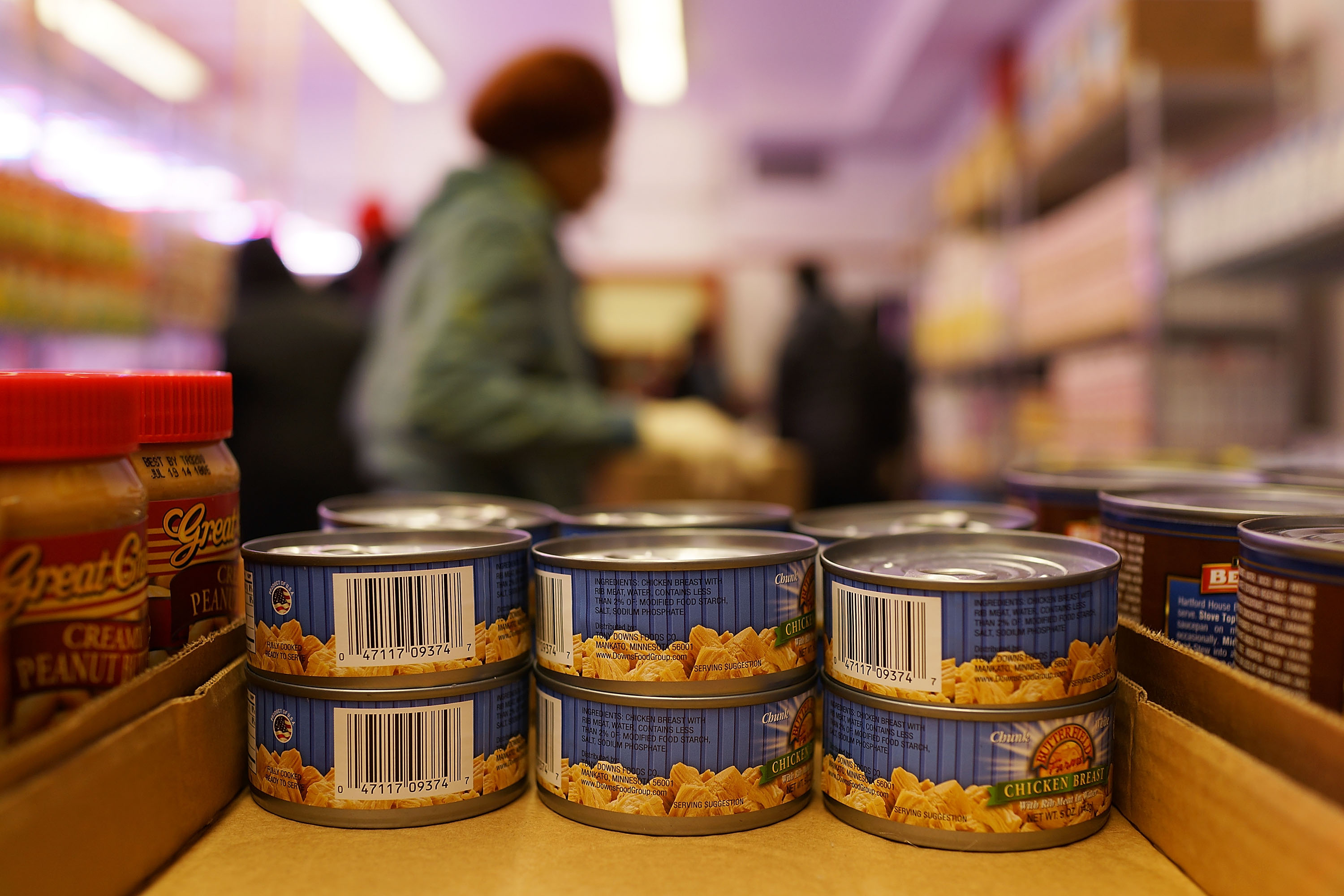 New York Food Pantry Provides Food To Those In Need