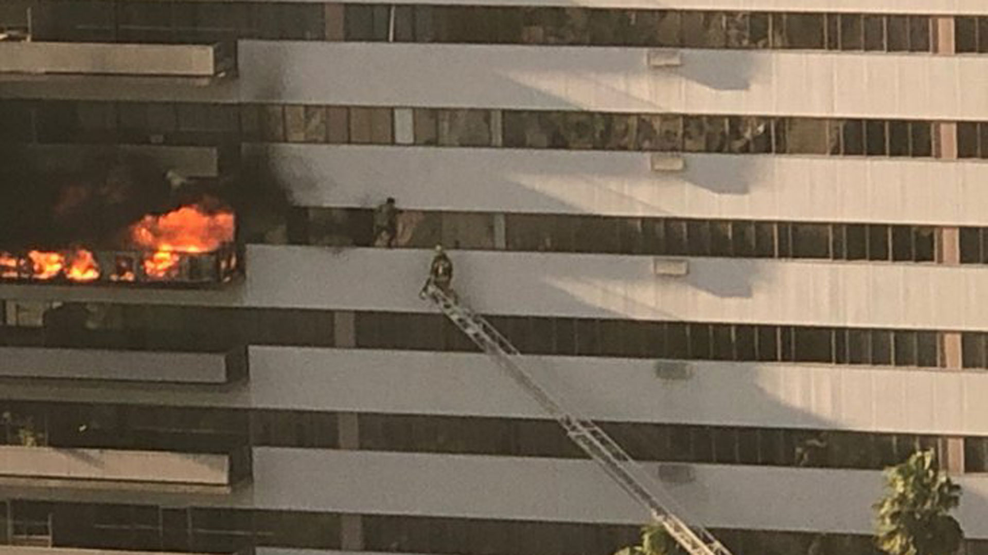 LA high-rise fire