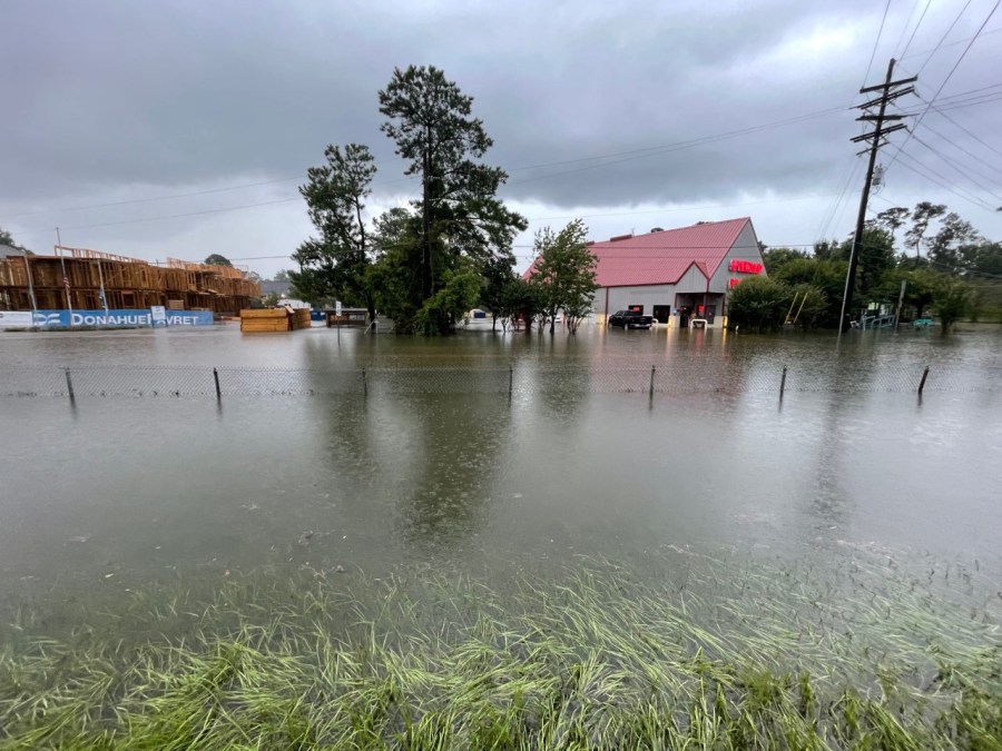 HWY 190 flooding