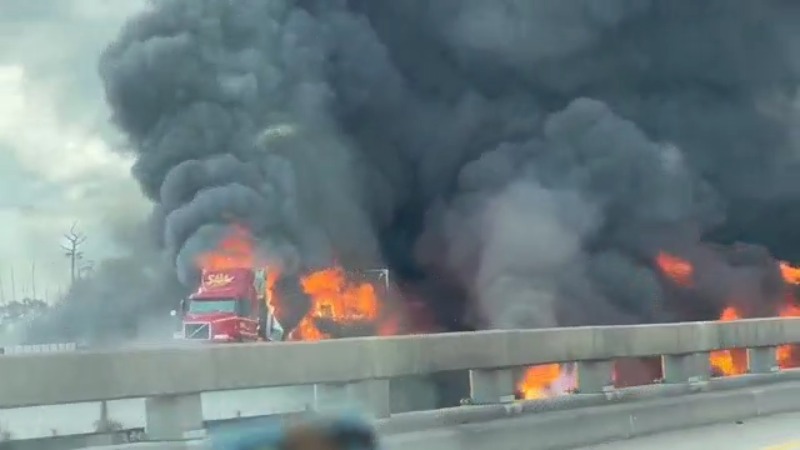 https://digital-staging.wgno.com/news/local/eastbound-lanes-closed-on-bonnet-carre-spillway-after-massive-truck-fire-engulfs-section-of-bridge/