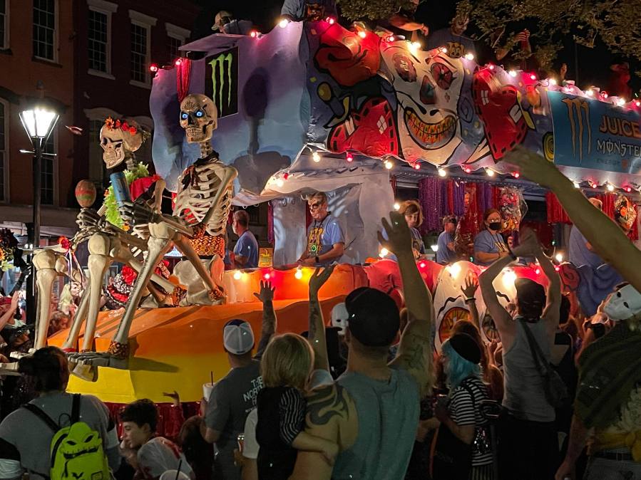 https://digital-staging.wgno.com/news/local/gallery-krewe-of-boo-rolls-through-and-haunts-new-orleans/