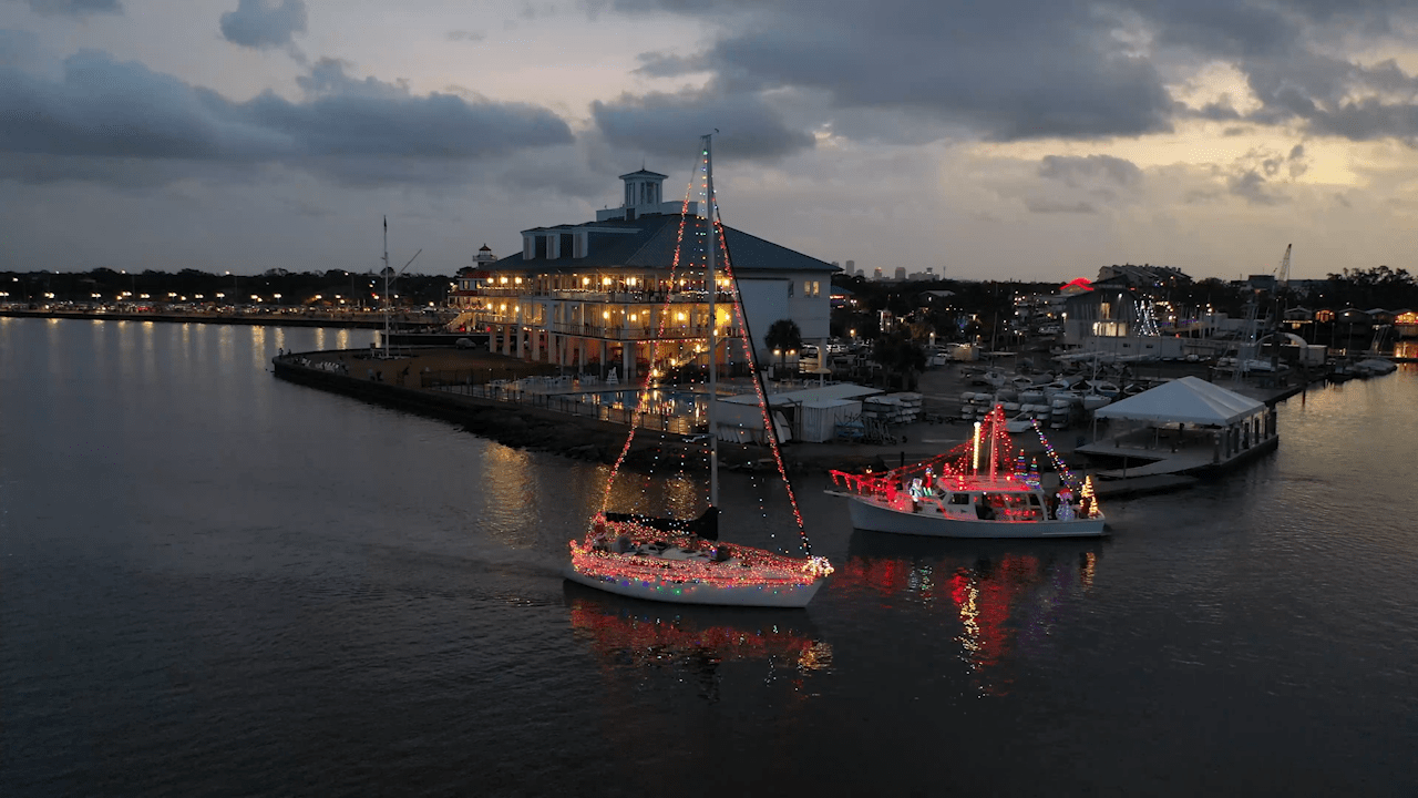 https://digital-staging.wgno.com/news/local/video-8th-annual-lights-on-the-lake-celebration-and-boat-parade/