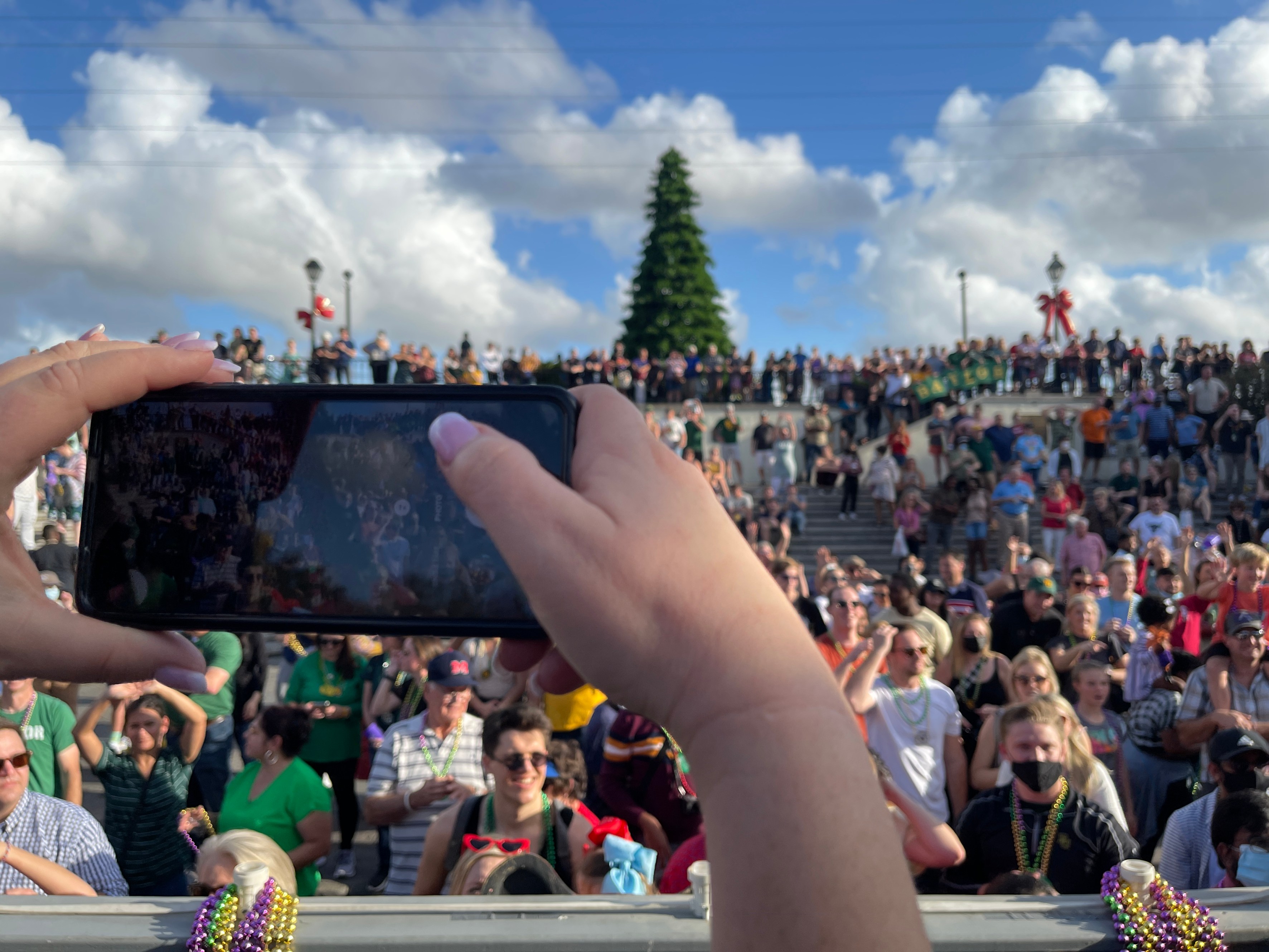 https://digital-staging.wgno.com/news/local/gallery-2021-allstate-sugar-bowl-parade-rolls-through-french-quarter-on-new-years-eve/