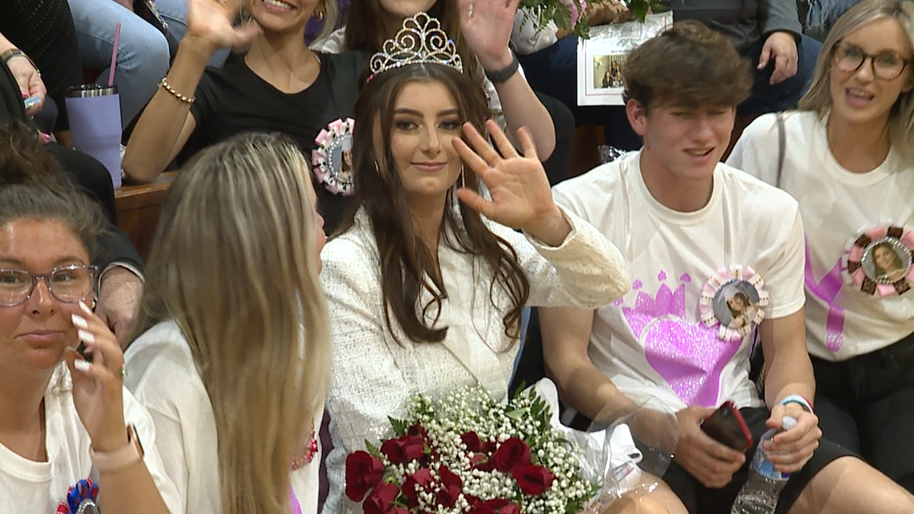 https://digital-staging.wgno.com/sports/fns-curtis-sinks-brother-martin-as-sweetheart-court-reigns-on-river-ridge/