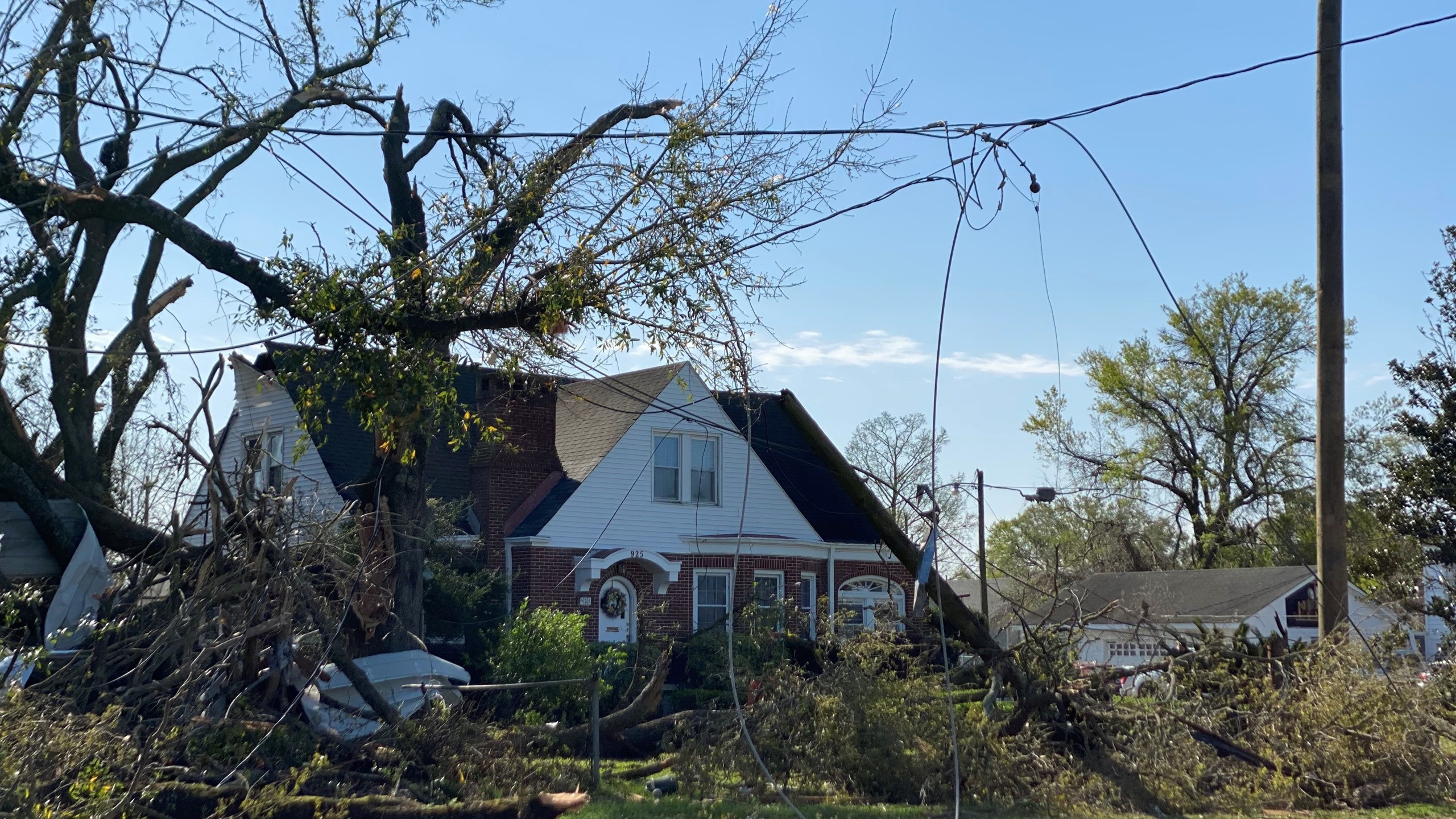 https://digital-staging.wgno.com/news/local/entergy-power-restoration-underway-in-tornado-torn-parishes/