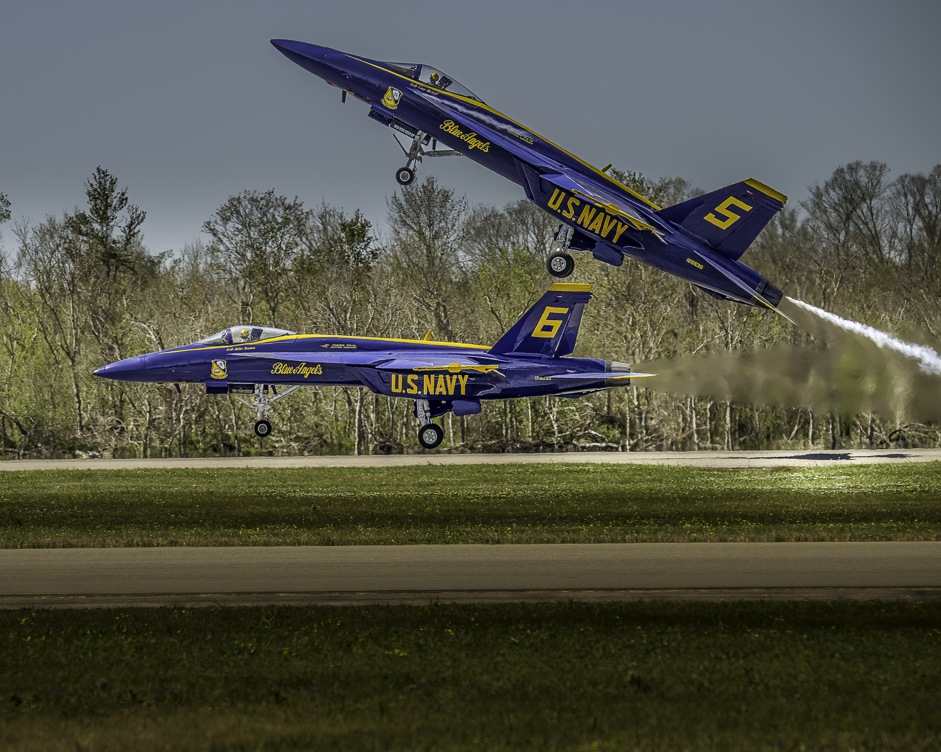 https://digital-staging.wgno.com/news/local/gallery-see-the-spectacular-blue-angels-soar-in-new-orleans-air-show/