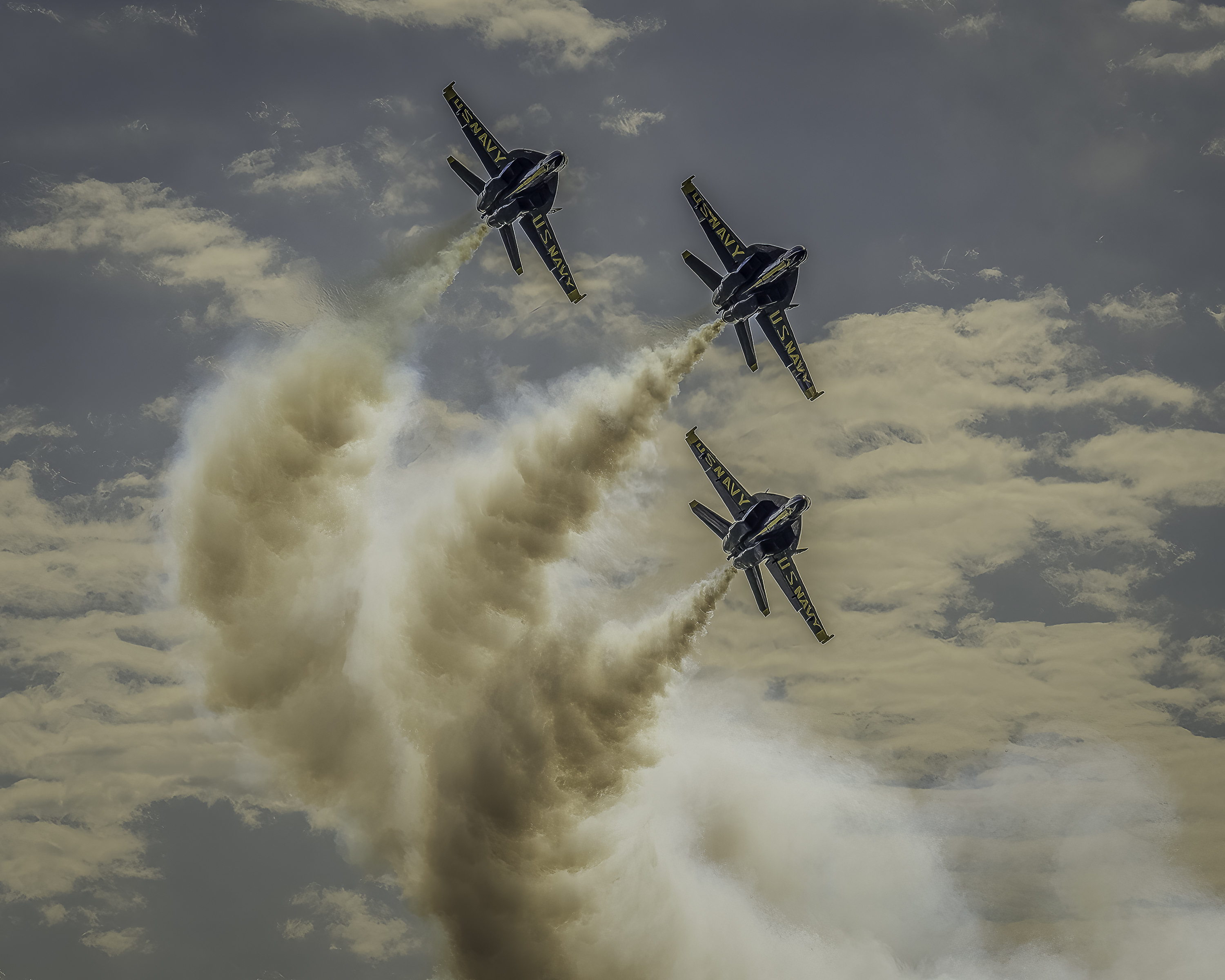 https://digital-staging.wgno.com/news/local/gallery-see-the-spectacular-blue-angels-soar-in-new-orleans-air-show/