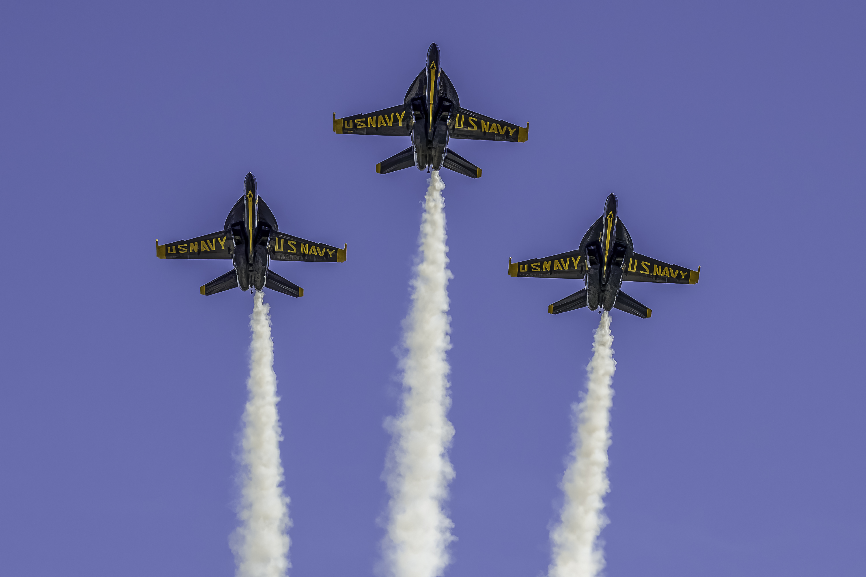 https://digital-staging.wgno.com/news/local/gallery-see-the-spectacular-blue-angels-soar-in-new-orleans-air-show/