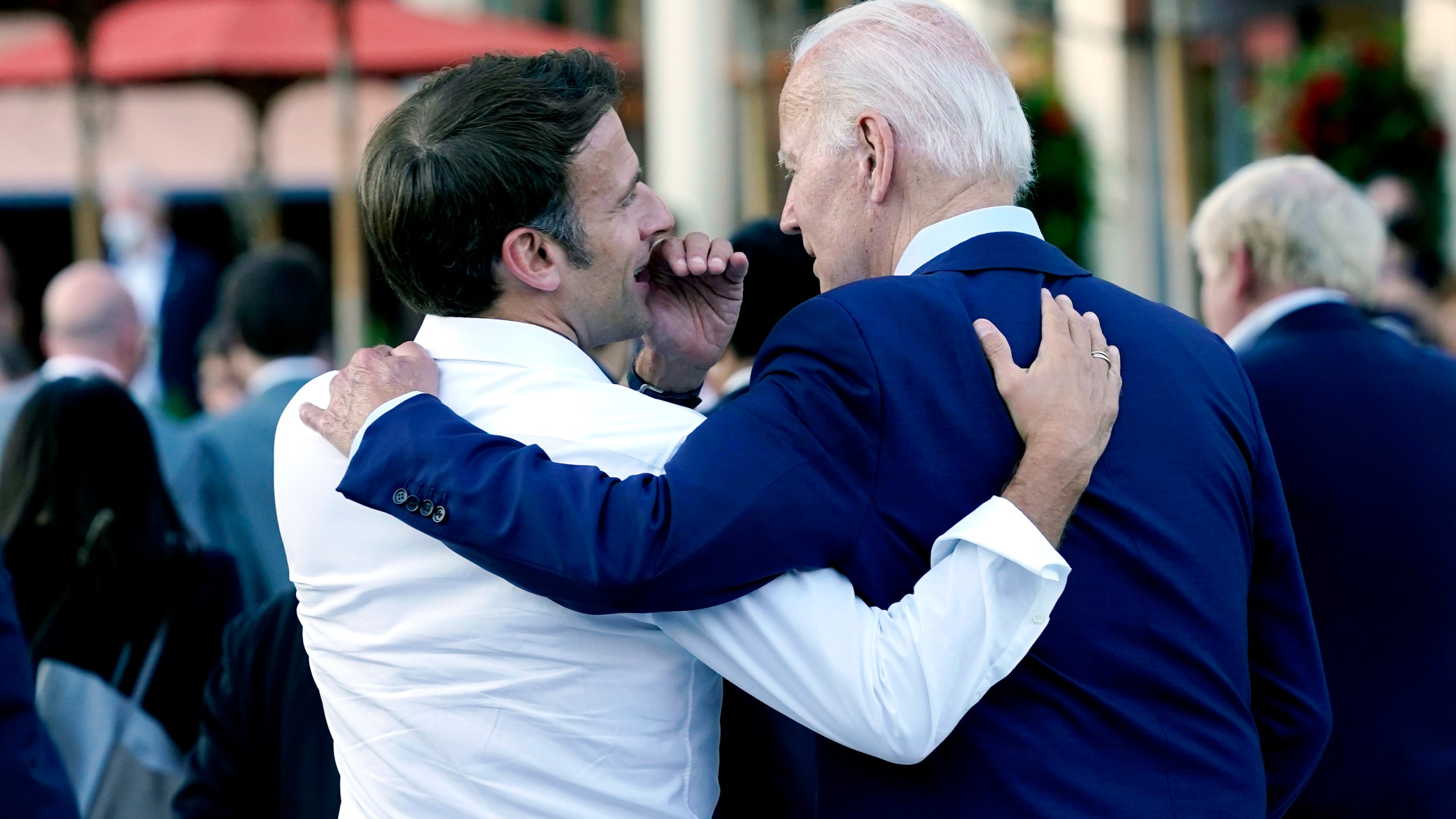 Emmanuel Macron, Joe Biden